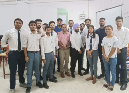 Department of Computer Science & Engineering, University of Engineering & Management (UEM), JAIPUR has successfully conducted a 6-day industry-ready program on Oracle for final-year students.