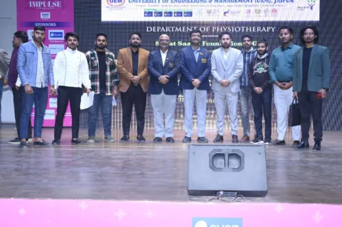 UEM JAIPUR felt very happy and honored to hand over the Jeevan Rakshak Awards to the Gods of our society – the doctors