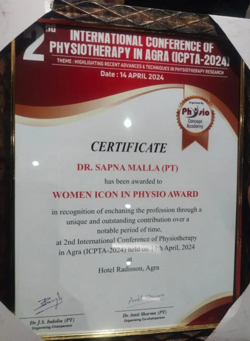 Dr. Sapna Malla, Associate Professor , Department of Physiotherapy at UEM Jaipur, has been graciously recognized with the Women Icon in Physio Award