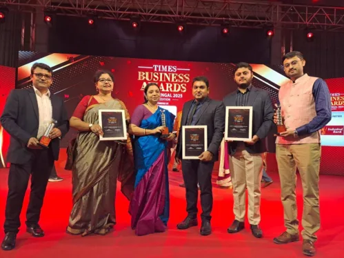 We are delighted to share that Prof. Sourav Chakraborty, Assistant Professor – CSE, and Prof. Sayak Pramanik, HoD – Computer Applications, proudly received the Times Now Business Excellence Award, West Bengal 2025, on behalf of University of Engineering & Management (UEM), Jaipur.