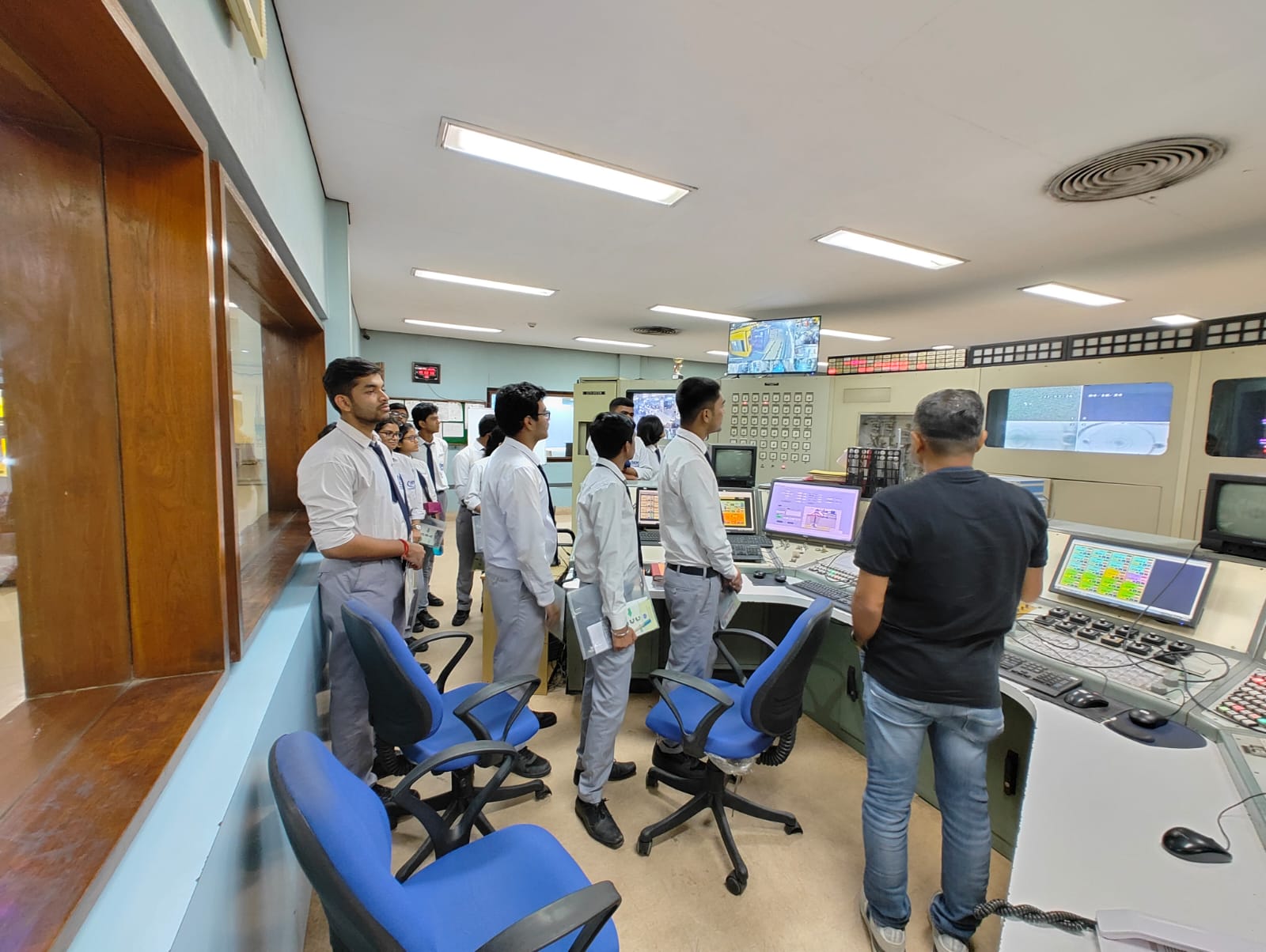 Industrial visit in Variable Energy Cyclotron Centre (VECC)