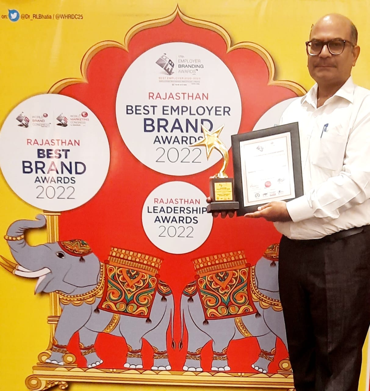 University of Engineering & Management (UEM), Jaipur has received the  RAJASTHAN EDUCATION LEADERSHIP AWARD