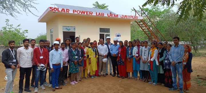 SLIEM (Salt Lake Institute of Engineering and Management) with UTSAH (UEM Training and Skill Advancement Help) has organized a 120 days training on Solar Power Plant Installer at UEM Jaipur Solar Lab under RSLDC- Mukhya Mantri Yuva Sambal Yojana (MMYSY) scheme.