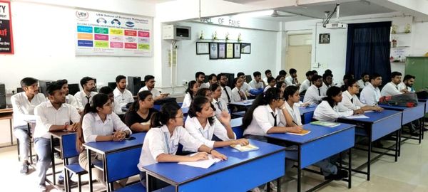 Quality Assurance training for the 2024 graduating batch students of the University of Engineering & Management (UEM), JAIPUR. conducted by Kreeti Technologies.