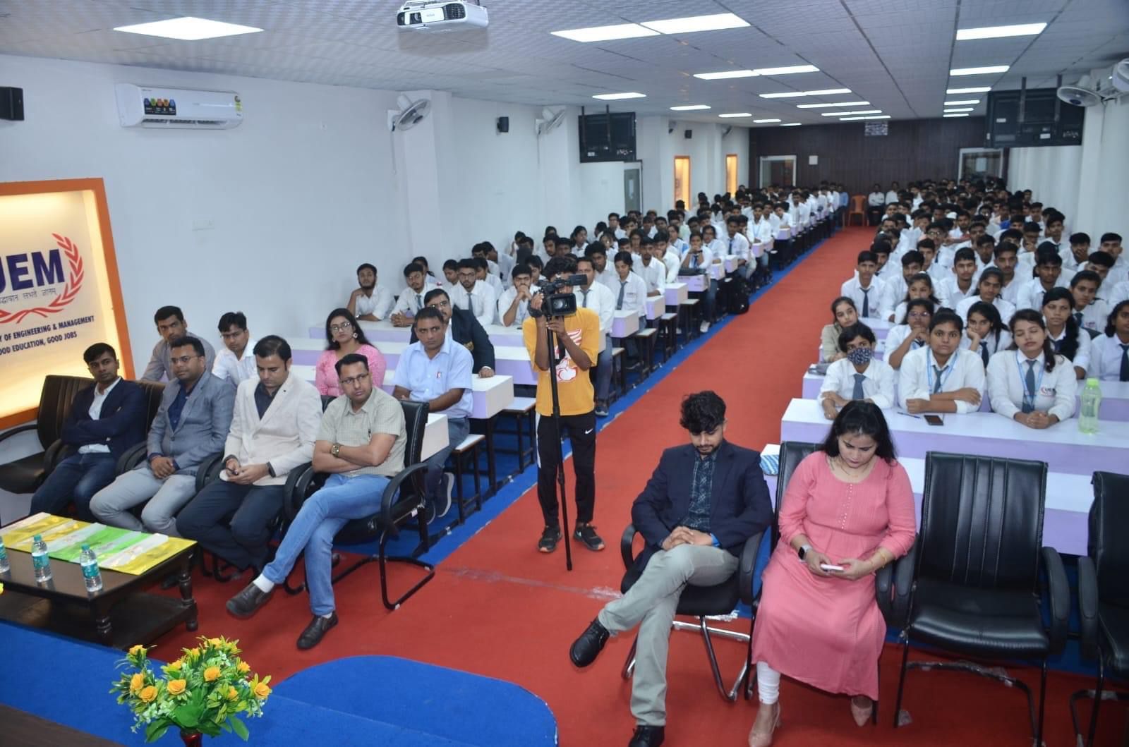 Symposium on ARTIFICIAL INTELLIGENCE - BOON OR BANE | UEM JAIPUR | 14th August, 2023.