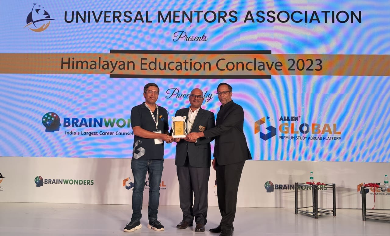 Prof. (Dr.) Pradeep Kumar Sharma, Registrar, University of Engineering & Management (UEM), JAIPUR has been conferred with the "Visionary Edu-leader of the Year" Award at the Himalayan Education Conclave 2023.