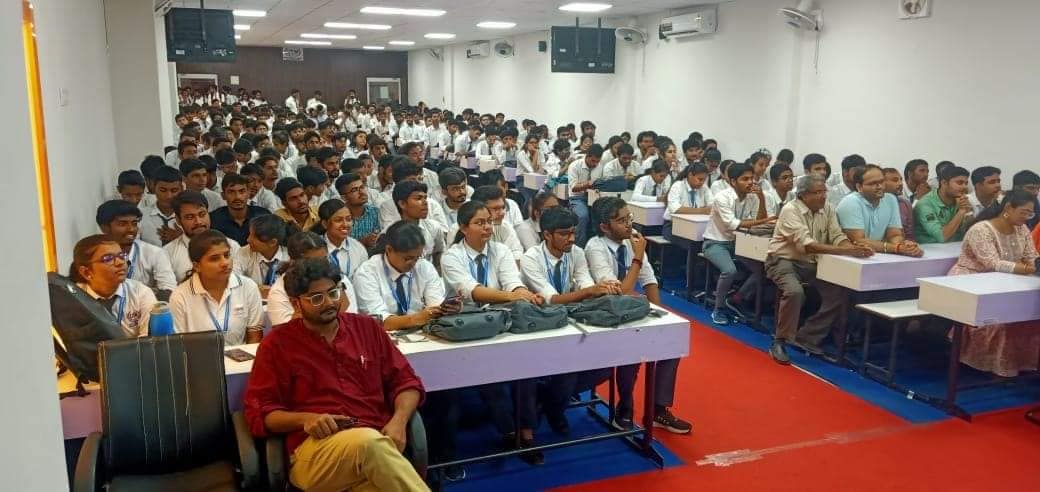 At the University of Engineering & Management (UEM), Jaipur on 15th September, 2023, we celebrated Engineers Day with great enthusiasm.