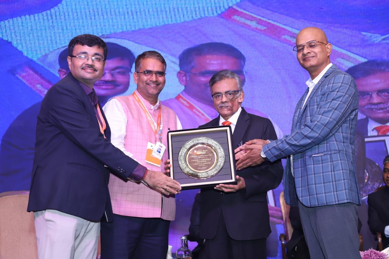 "Leading University" Award bestowed upon University of Engineering and Management (UEM) by Collegedunia at CDConnect Program on 24th November, 2023.