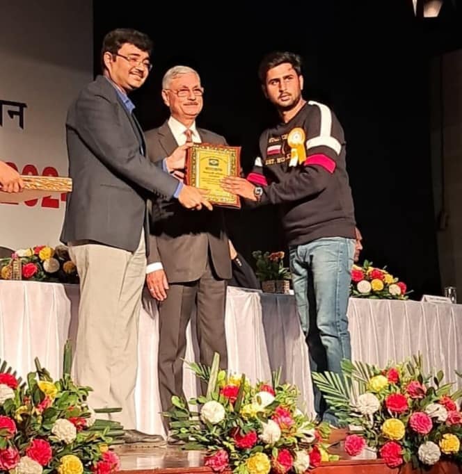 We got a chance to get associated with the Eye Bank Society of Rajasthan to honor the different eye donors this year.