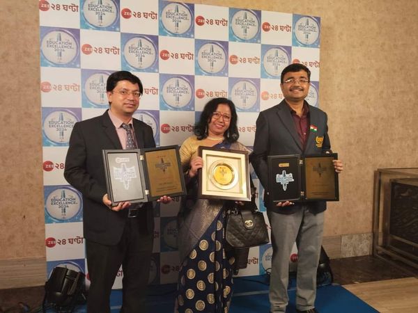 The IEM and UEM group of Institutions and Universities, Kolkata and Jaipur was awarded in the category of “Best Placements - Domestic and International” by Zee 24 Ghanta.